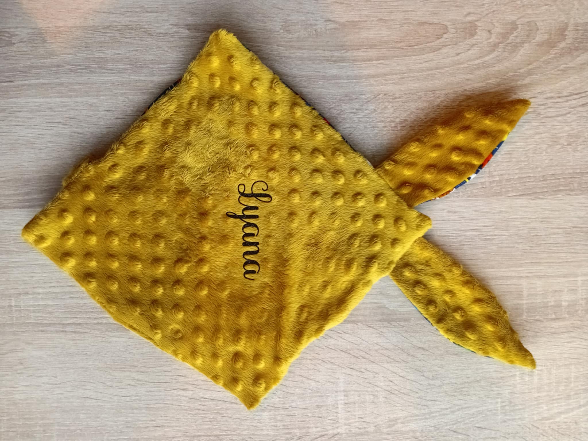 Personnalisation sur objet fourni (prénom / texte) 💛